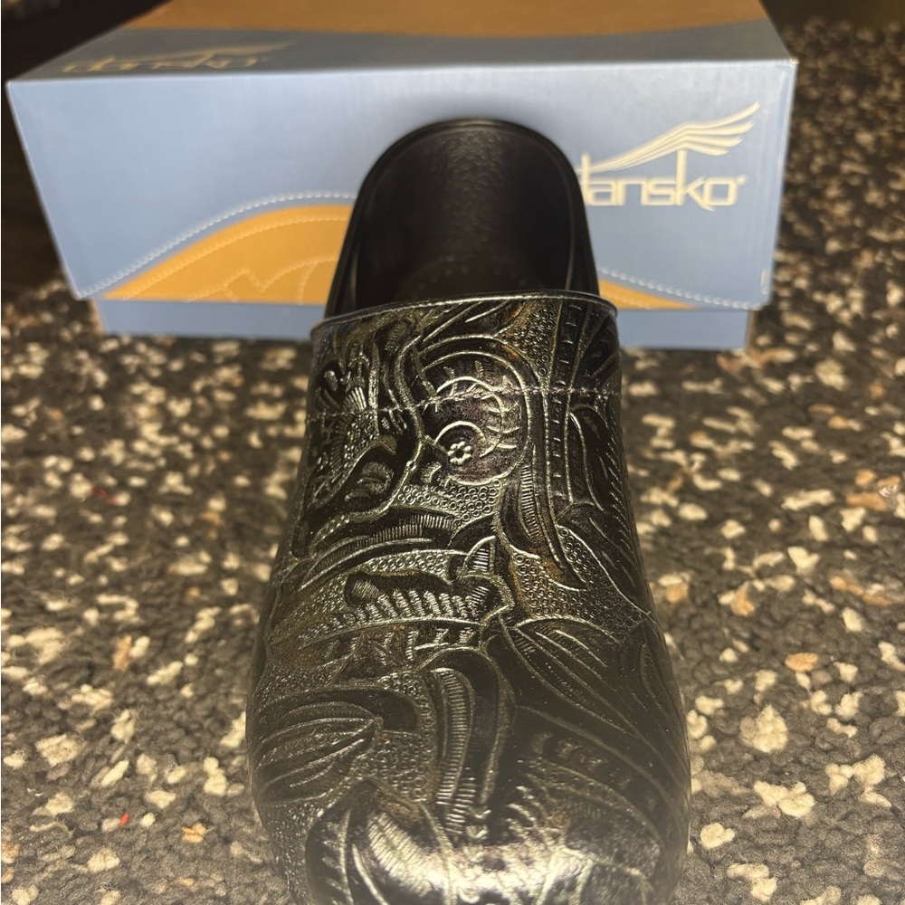Dansko Women’s Black Shoes